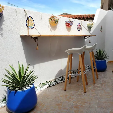 Renovated And Air-conditioned 2-bedroom With Terrace *