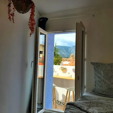 Renovated And Air-conditioned 2-bedroom With Terrace Saint-Paul-de-Fenouillet