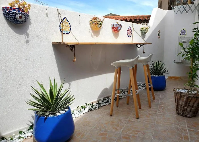 Renovated And Air-conditioned 2-bedroom With Terrace *
